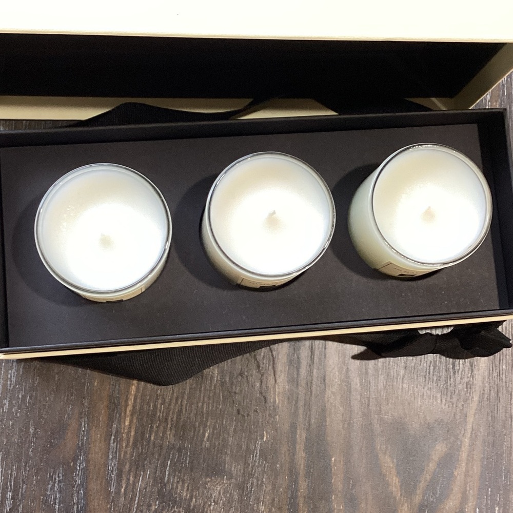 Jo Malone Set of 3 Small Candles in Box with Black Ribbon - Picture 3 of 9